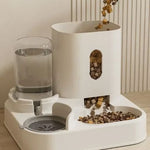 Distributeur croquette chat