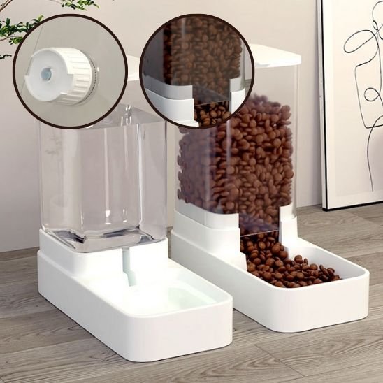 distributeur de croquettes pour chat