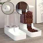 distributeur de croquettes pour chat